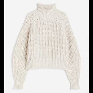 H&M Light Cream Chunky Ribbed Crewneck Sweater